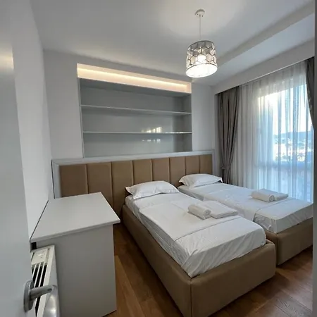 Appartement Blanc 7 *